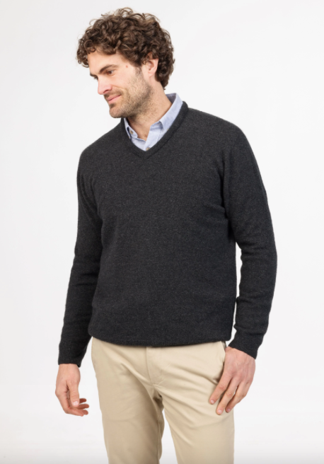 NATIVE WORLD - Vee Neck Sweater in Charcoal