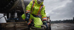 01-dakota-hiviz-cropped.jpg