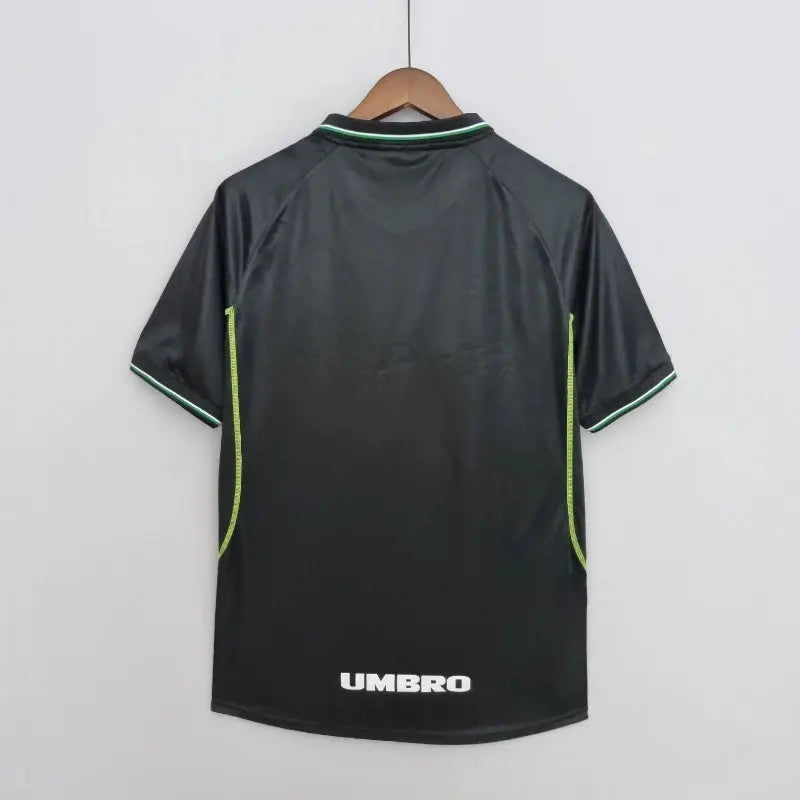 Thumbnail: Manchester United Home Retro Replica Classic Football Shirt 1998