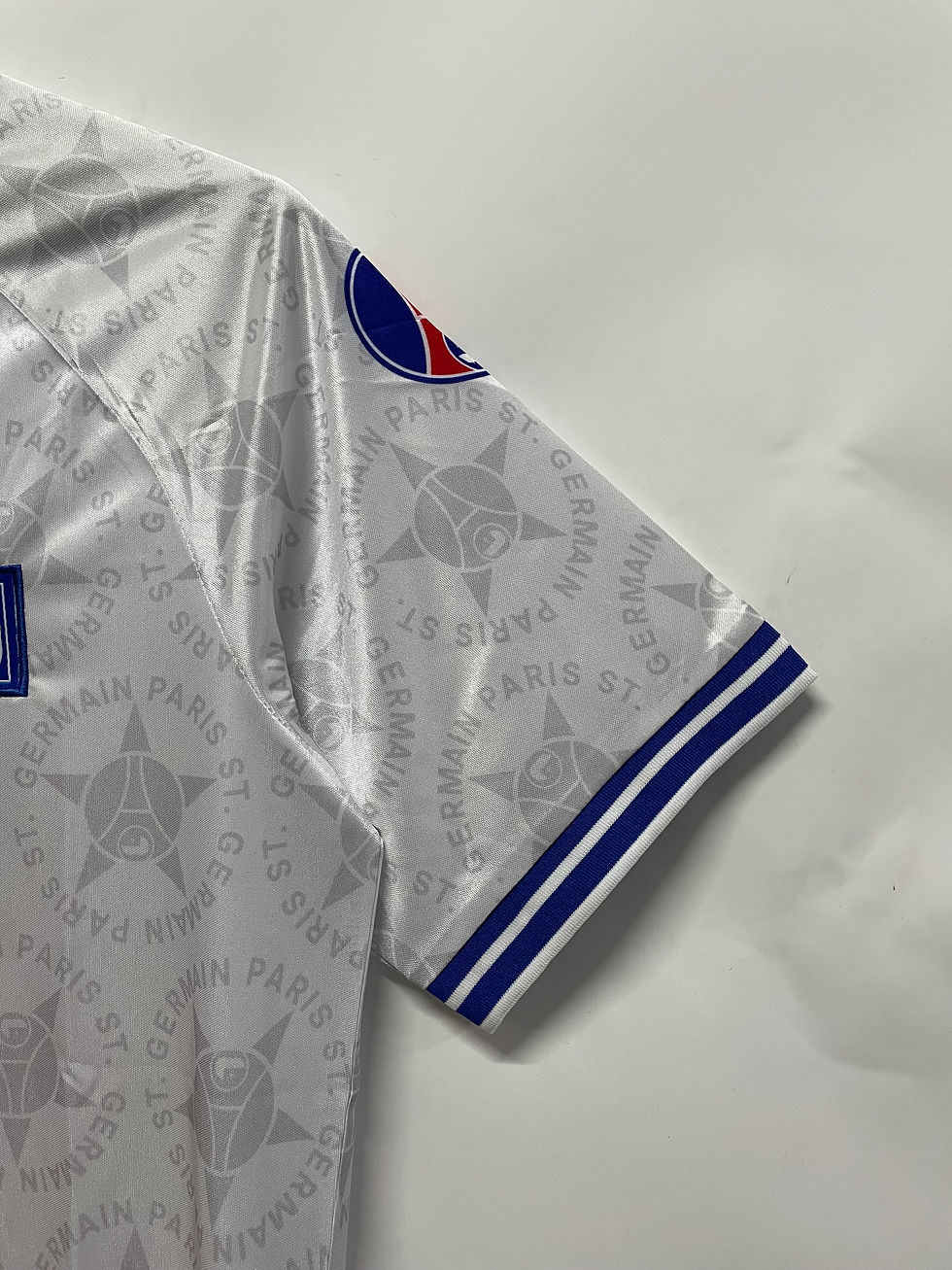 Thumbnail: PSG Retro Replica Classic Away Football Shirt 1994-95