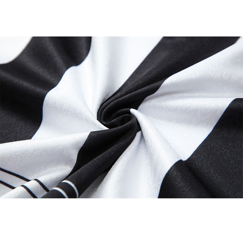 Thumbnail: Newcastle United Retro Replica Classic Football Shirt Home 97-99