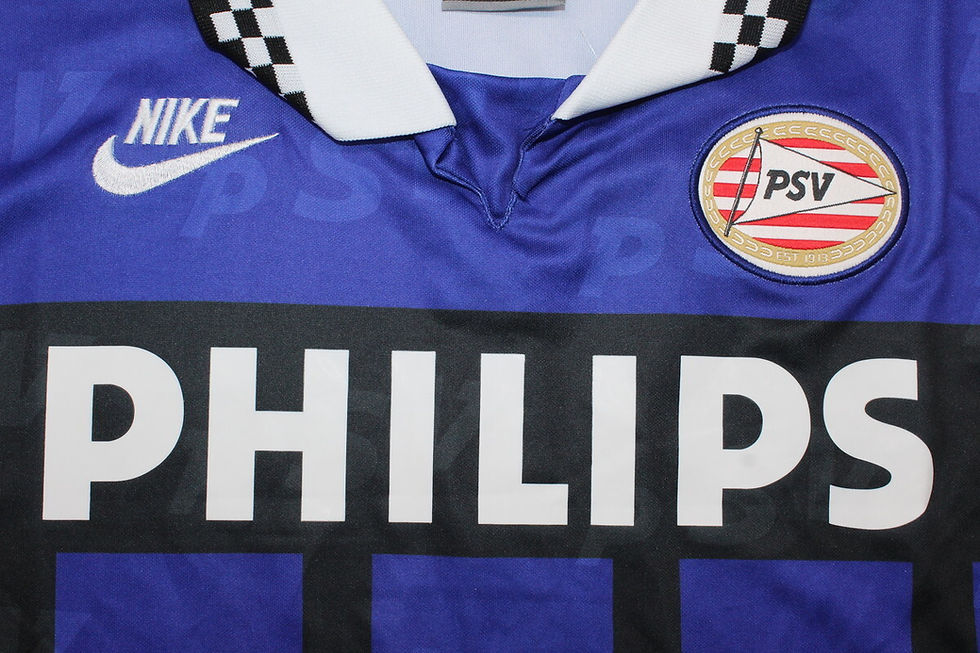 Thumbnail: PSV Eindhoven Retro Replica Classic Away Football Shirt 1995-96