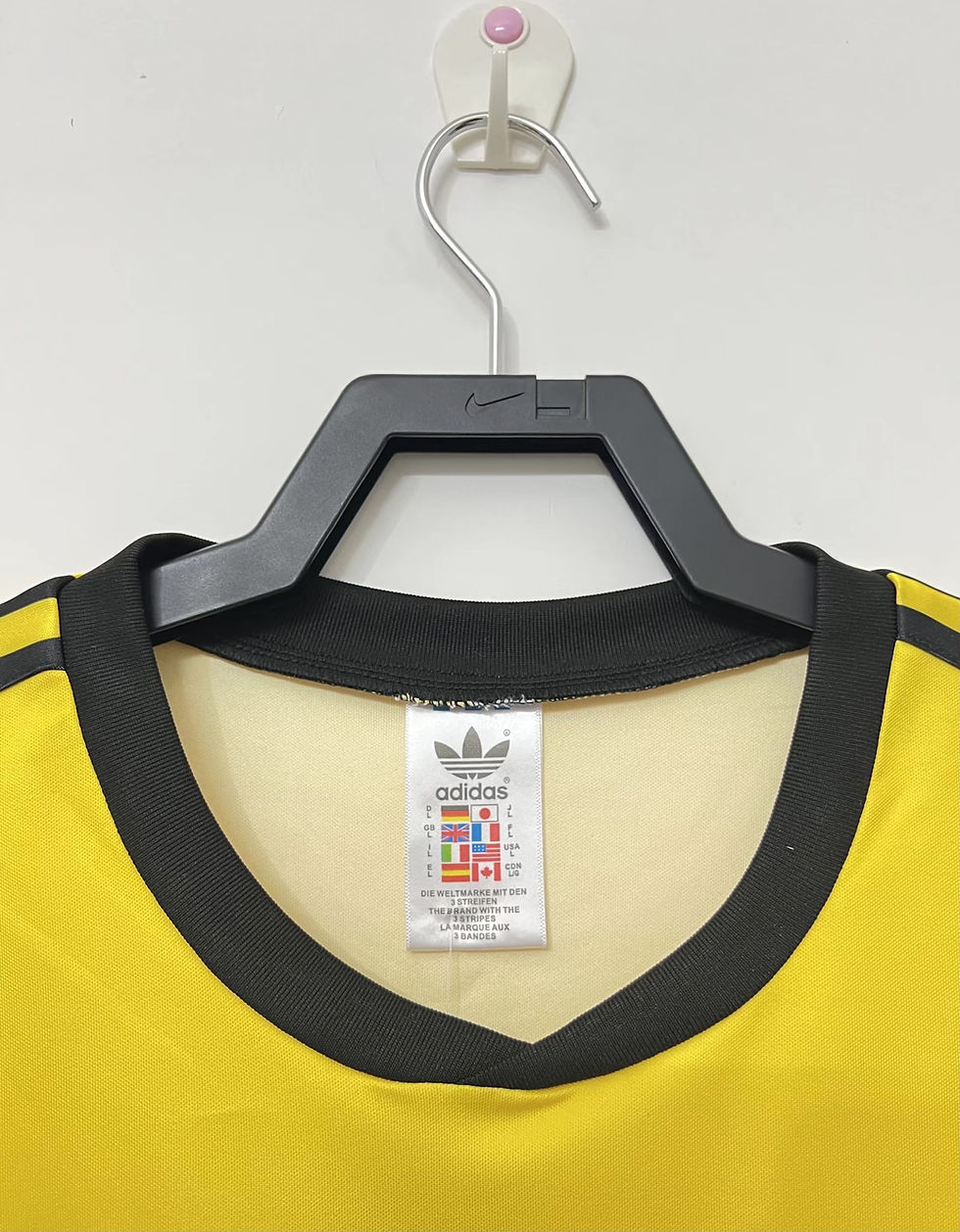 Thumbnail: Borussia Dortmund Home Retro Replica Classic Football Shirt 1989-90