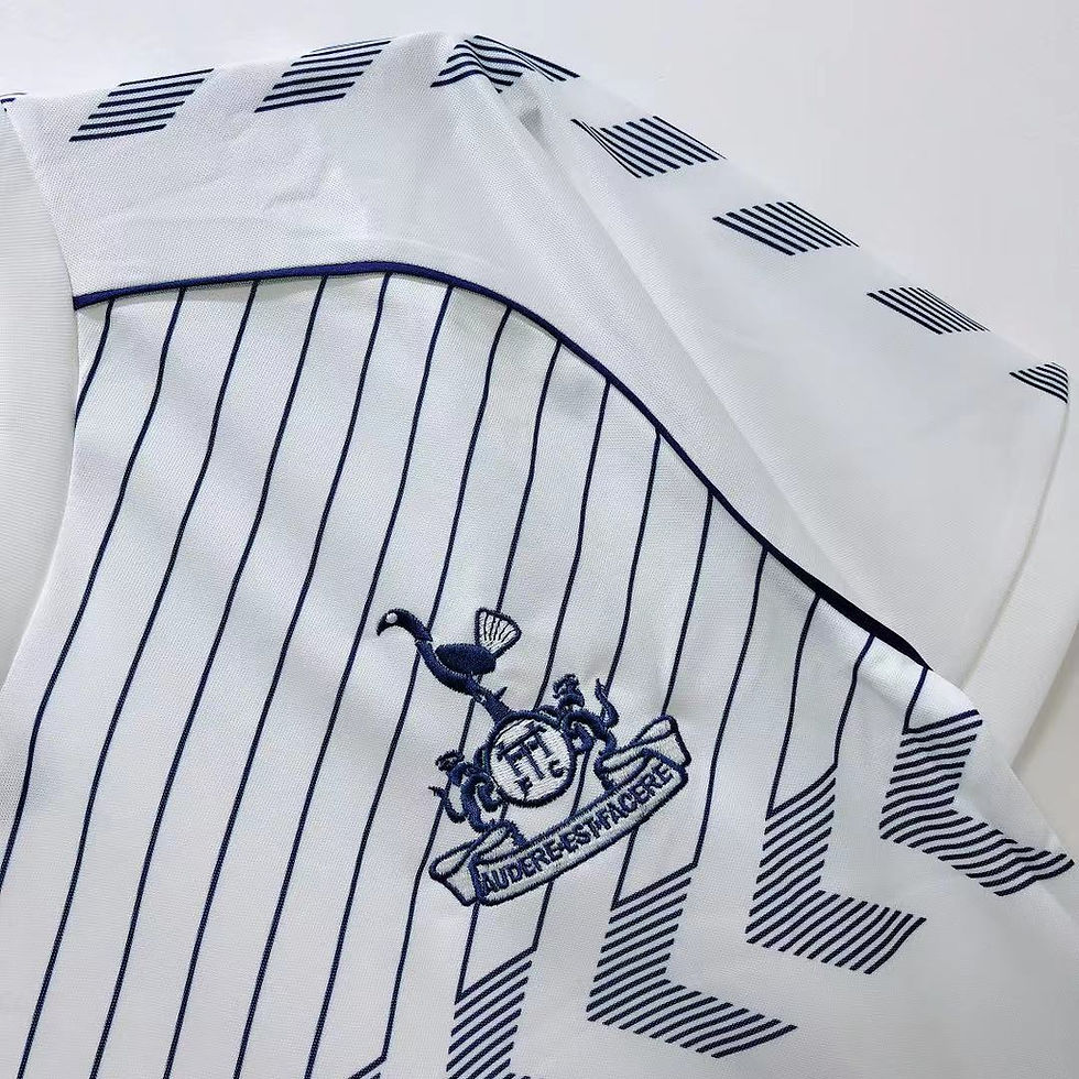 Thumbnail: Tottenham Home Retro Replica Classic Football Shirt 1986