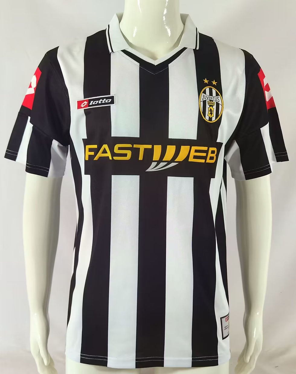 Thumbnail: Juventus Retro  Classic Football Shirt 2001-02