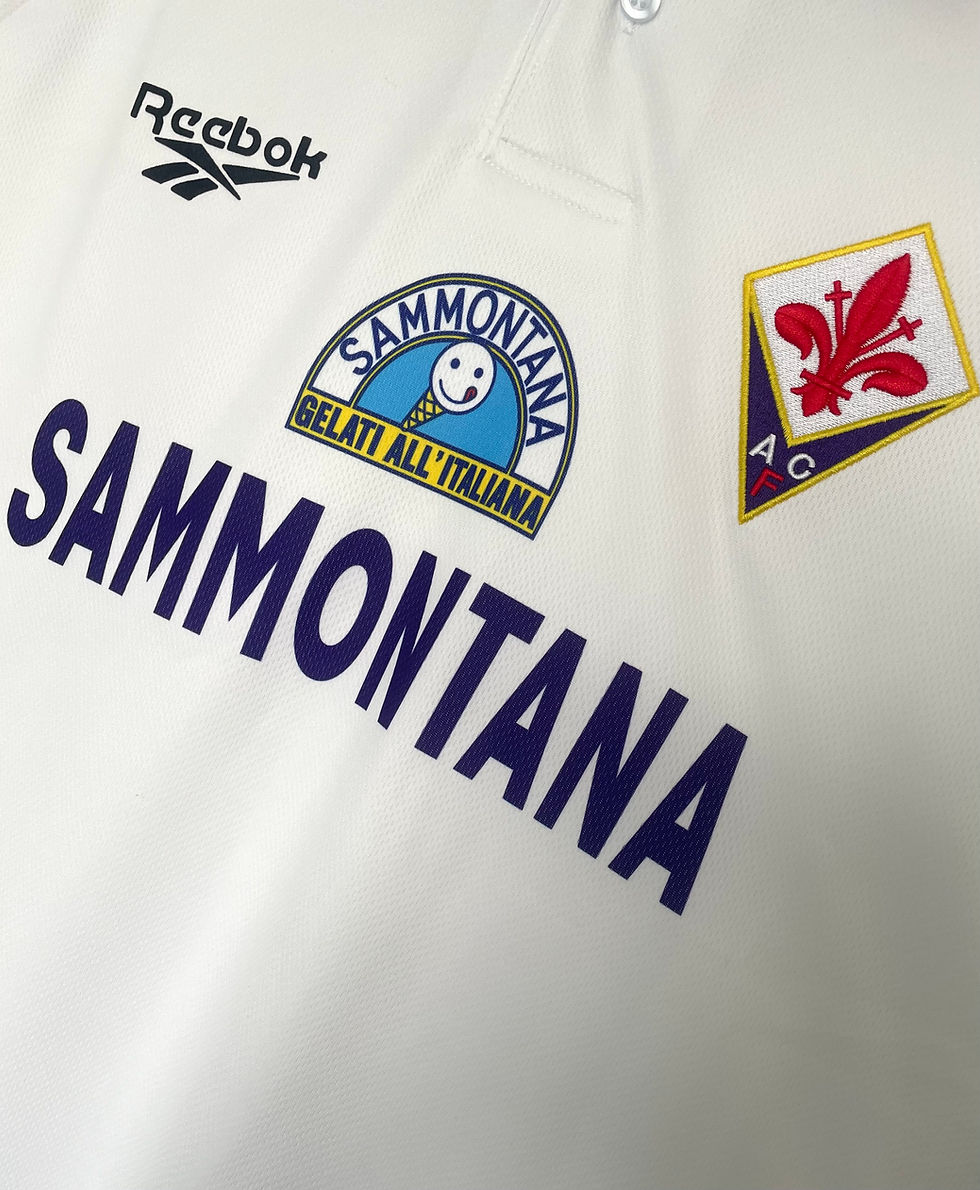 Thumbnail: Fiorentina Retro Replica Classic Away Football Shirt 1995