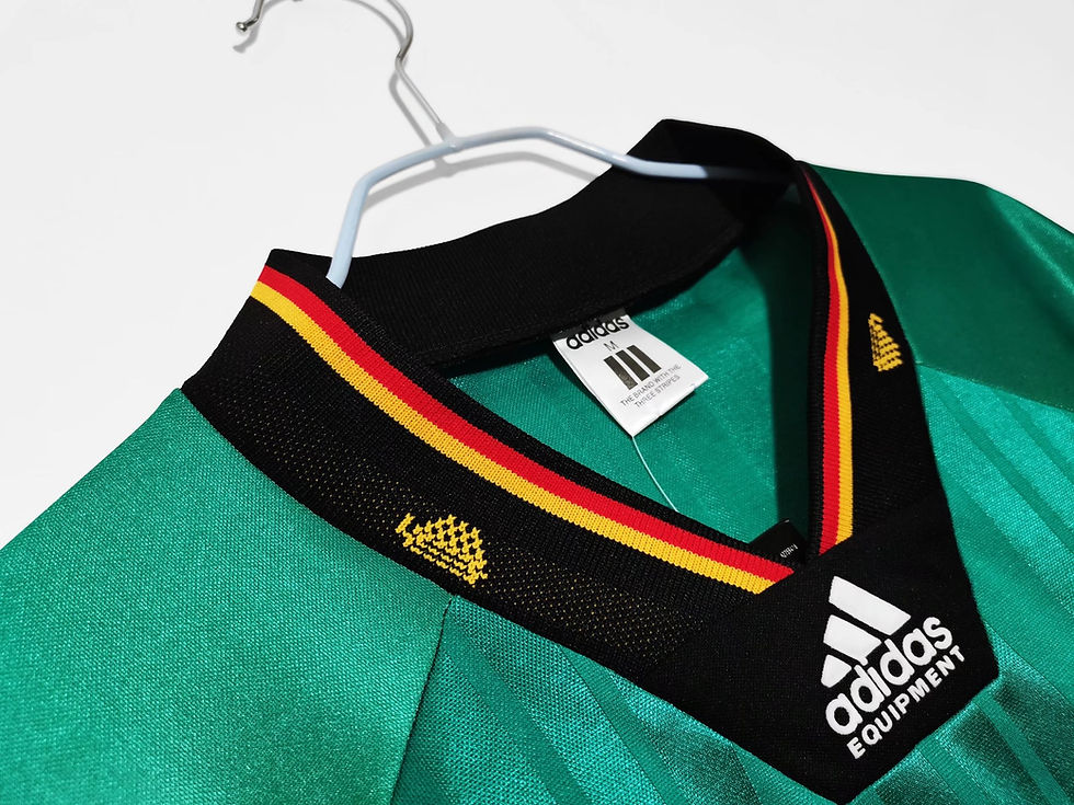 Miniatura: Camiseta retro de visitante de ALEMANIA 1992