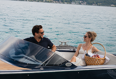 Picknick-am-Elektroboot-Hotel-Villa-Rainer.png