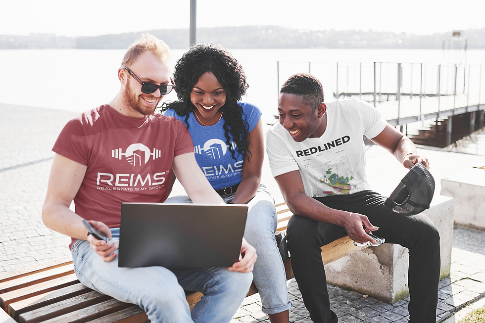 t-shirt-mockup-of-a-group-of-friends-using-a-laptop-44760-r-el2 (2).png