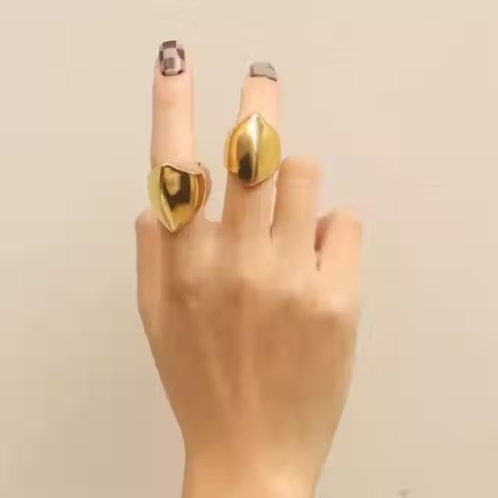 Miniatura: Anel Escudo Dourado Inox
