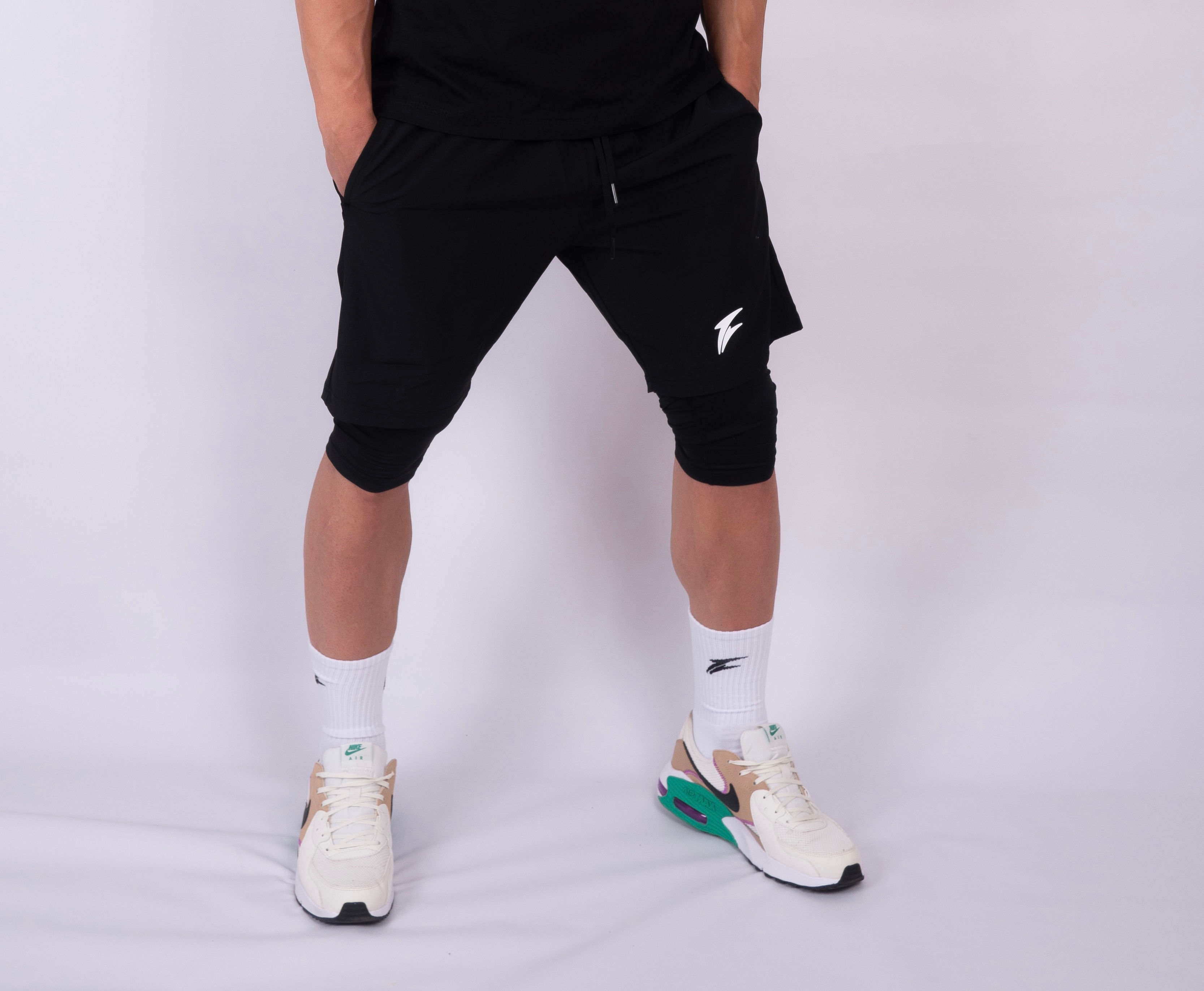 Force Shorts Black