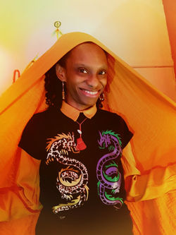 LUXURY ACTUALLY EXCLUSIVE DESIGN T-SHIRT.