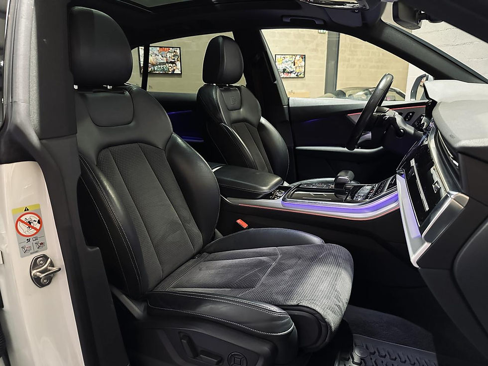 Miniature : AUDI Q8 SLINE QUATTRO 3.0 V6 50 TDI 286 BVA TIPTRONIC