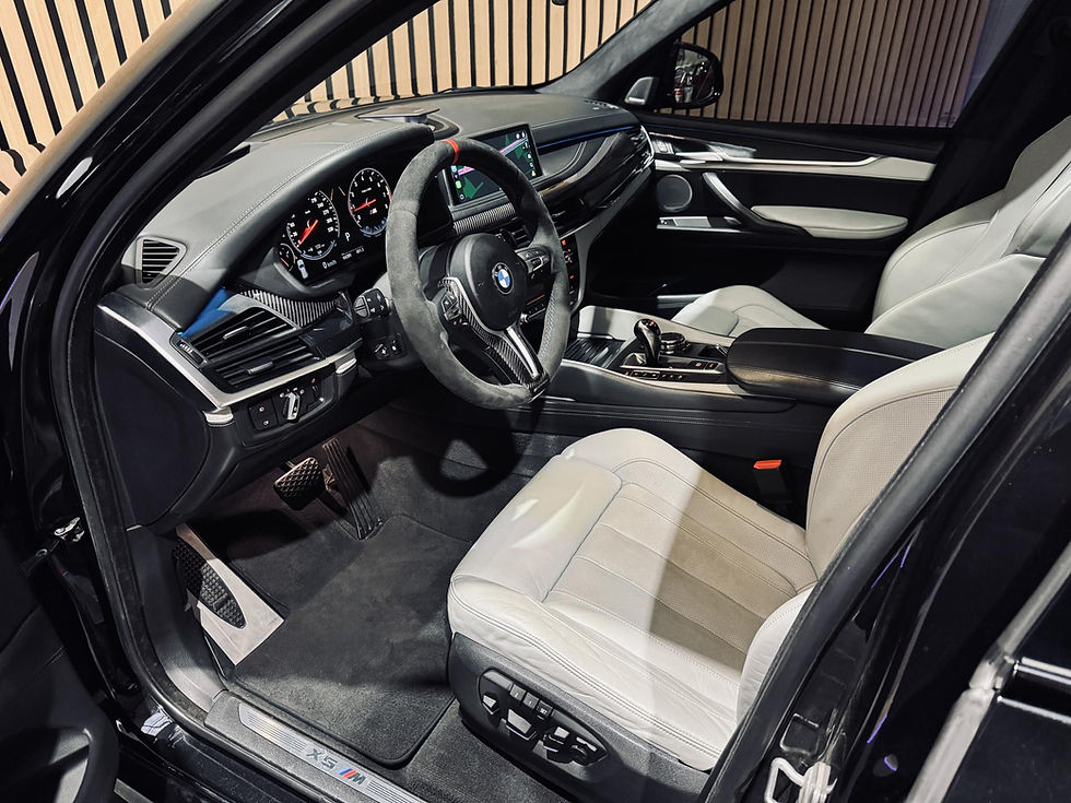Miniature : BMW X5 M F15 F85 X5 M SUPERBE CONFIGURATION CARPLAY VOLANT ALCANTARA TO