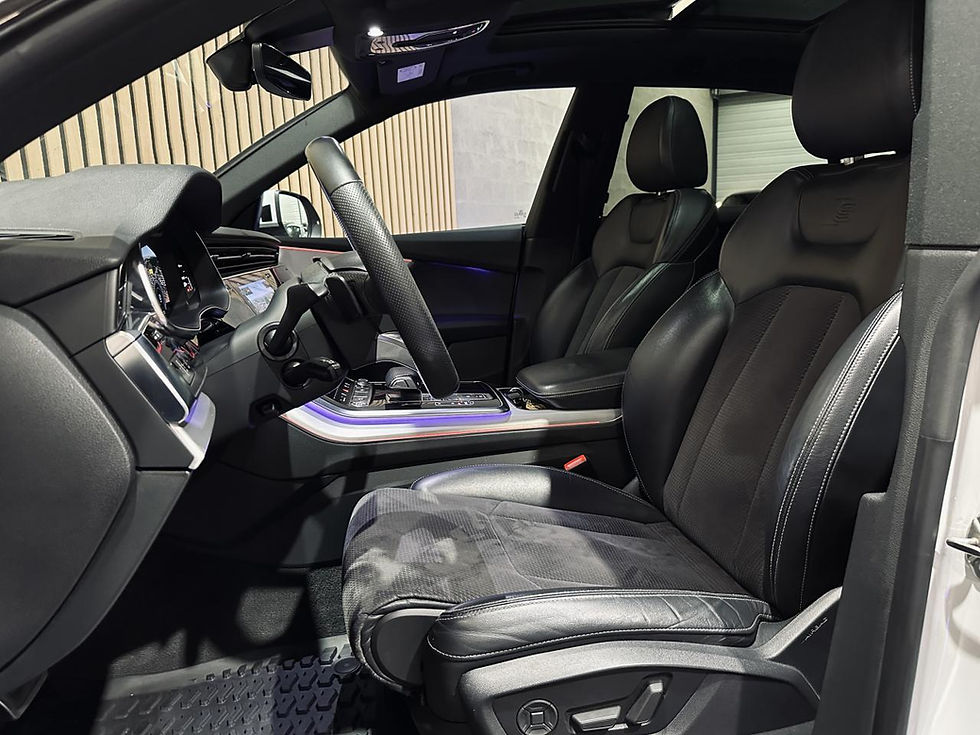 Miniature : AUDI Q8 SLINE QUATTRO 3.0 V6 50 TDI 286 BVA TIPTRONIC