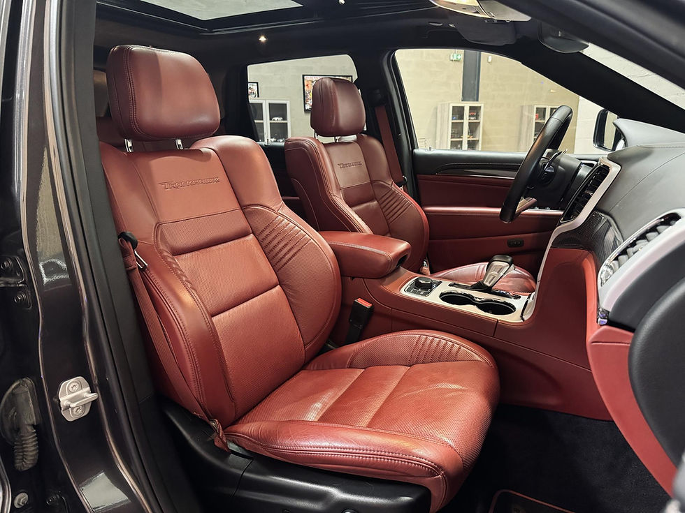 Thumbnail: JEEP GRAND CHEROKEE 6.2 V8 Supercharged 707 Trackhawk 1ERE MAIN ORIGINE FR