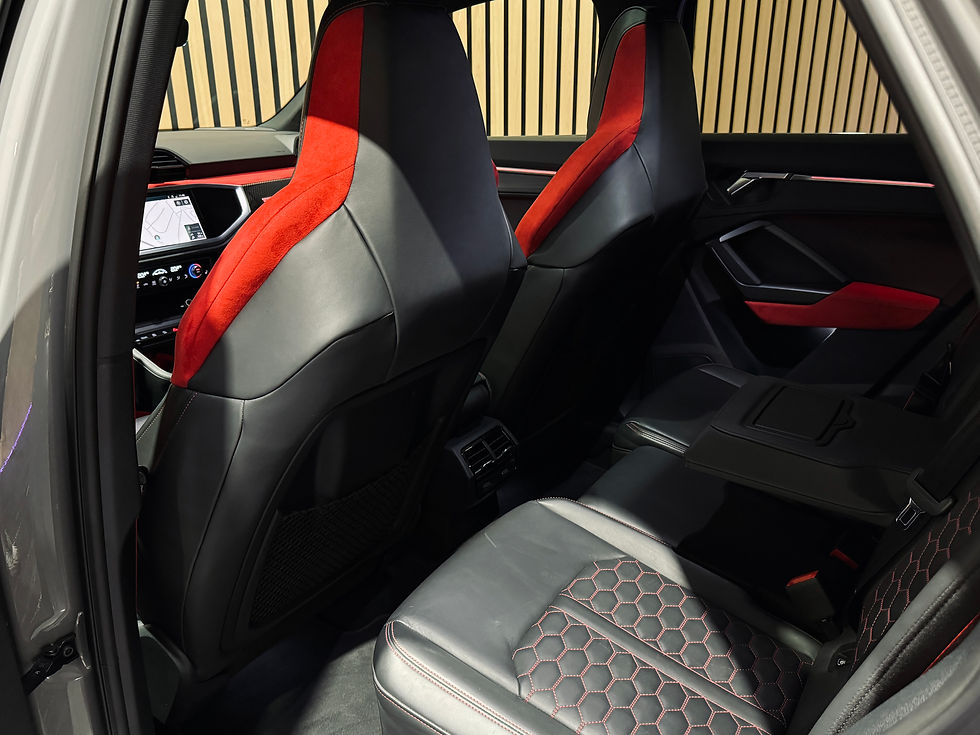 Miniature : AUDI RSQ3 SPORTBACK Quattro 2.5 TFSI 400 BV S-tronic  PACK DESIGN RS ROUGE