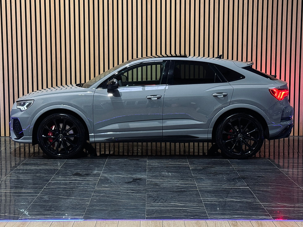 Miniature : AUDI RSQ3 SPORTBACK Quattro 2.5 TFSI 400 BV S-tronic  PACK DESIGN RS ROUGE