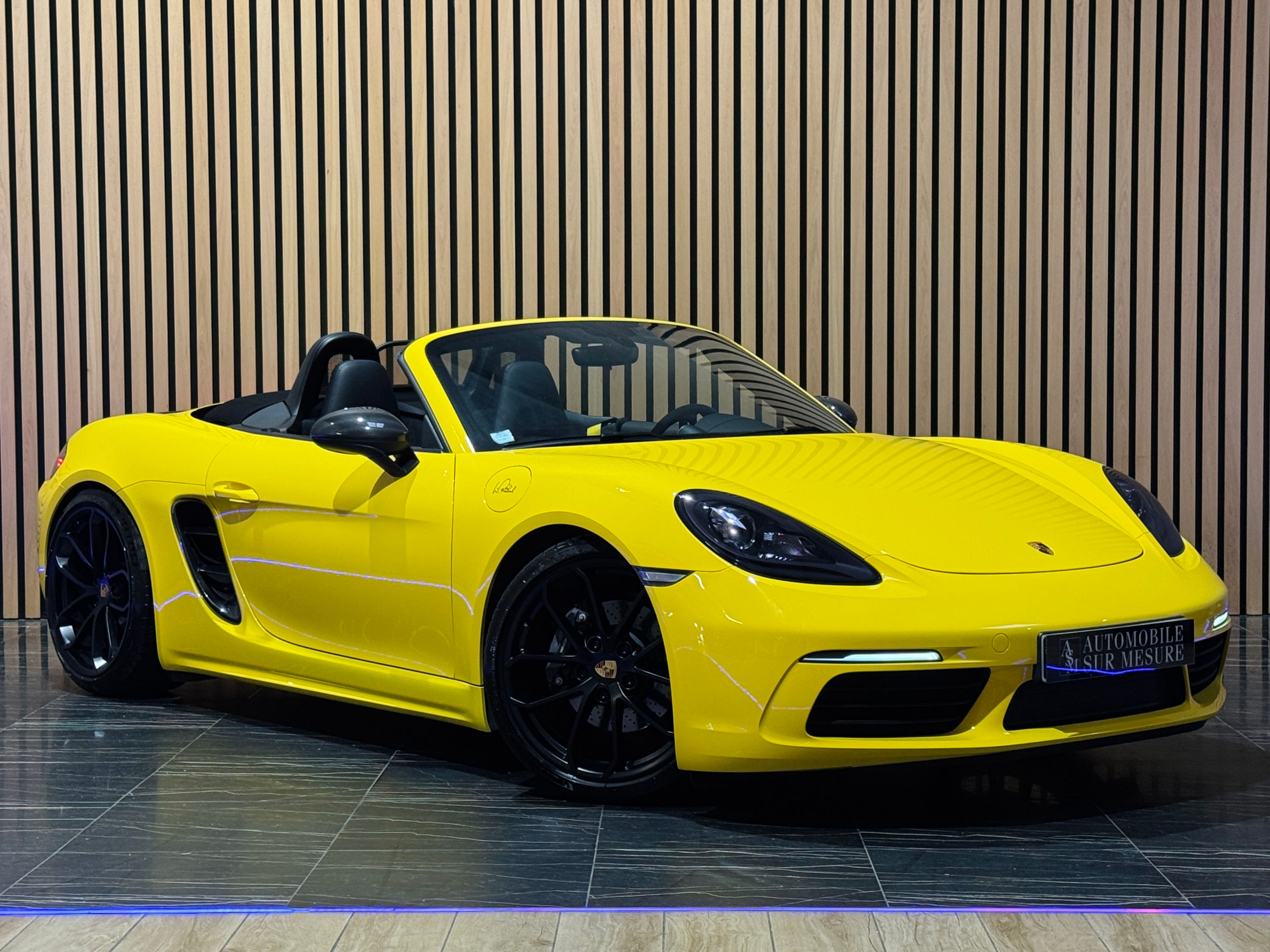 PORSCHE 718 2.0 300 718 982 ETAT NEUF 2EME MAIN 15KE D'OPTIONS PACK CARBON