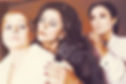 Foto de divulgação da versão de 2001 de As Lágrimas Amargas de Petra von Kant. Deborah Secco (Karin), Denise Weinberg (Petra) e Miwa Ynagizawa (Marlene)