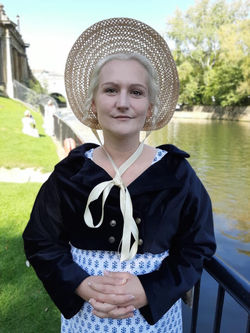 Lyndsay Velvet Spencer