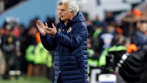 Jose Mourinho'dan Galibiyet ve Tur Açıklaması