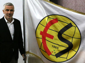 Eskişehirspor'un Yeni Teknik Direktörü Önder Karaveli Oldu