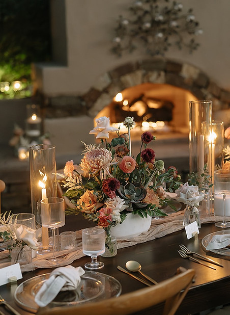 If this tablescape setup doesn’t make your jaw drop, we don’t know what will! When we’re