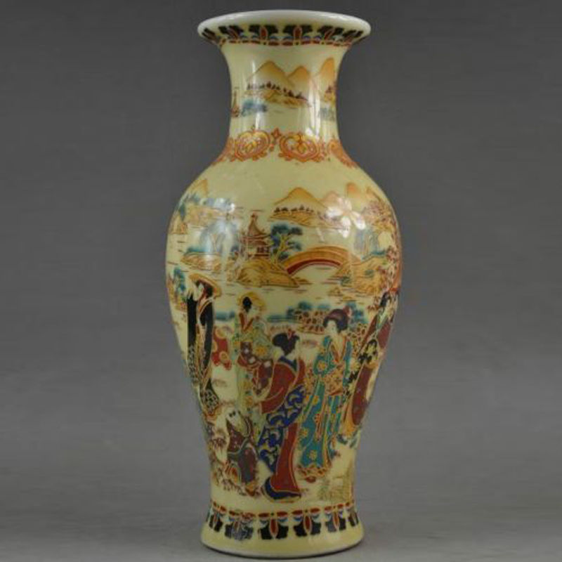 Thumbnail: Exquisite Chinese Famille Rose Porcelain Vase Painted With Beautiful Women with