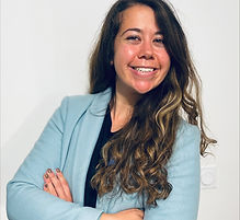 Ashlyn Schwartz, PhD – founder of The Collective Om, wellness consultant and educator specializing in holistic, evidence-base