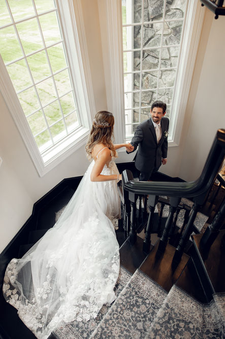 Wedding photography bride and groom posing for portrait at Stone Haven venue in Section, Alabama