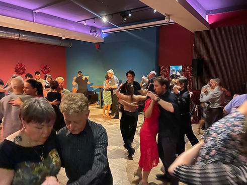 Milonga loca.jpeg