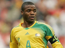 Read Aaron Mokoena’s biography: age, Boipatong roots, Blackburn and Portsmouth career, 107 South Africa caps, daughter Chayuta and youth development work.