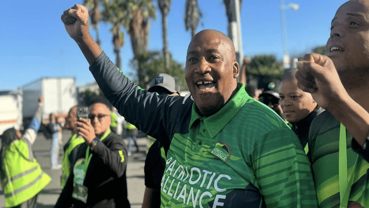 Beautiful Sports Minister Gayton Mckenzie Denies Any Links To Drug Cartels Picture for Desktop Beautiful Sports Minister Gayton Mckenzie Denies Any Links To Drug Cartels Picture for Desktop