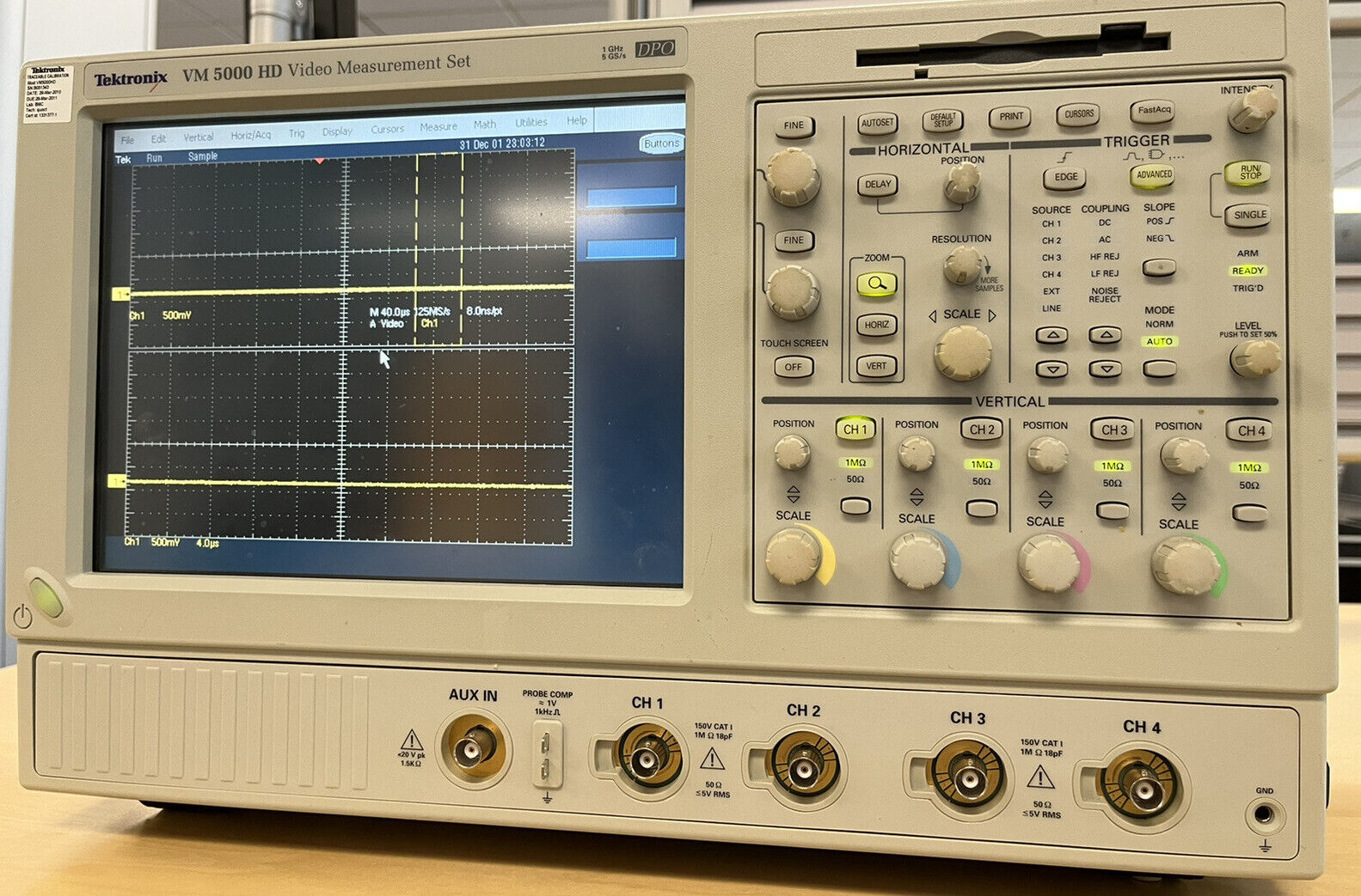 TEKTRONIX VM5000 TDS5104B DPO Oscilloscope 4CH 1GHz 5GS/s 3M VGA VM3 HD3 SD3