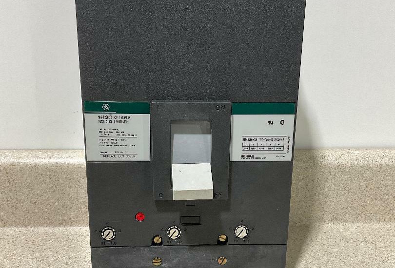 General Electric Circuit Breaker TKC36800L