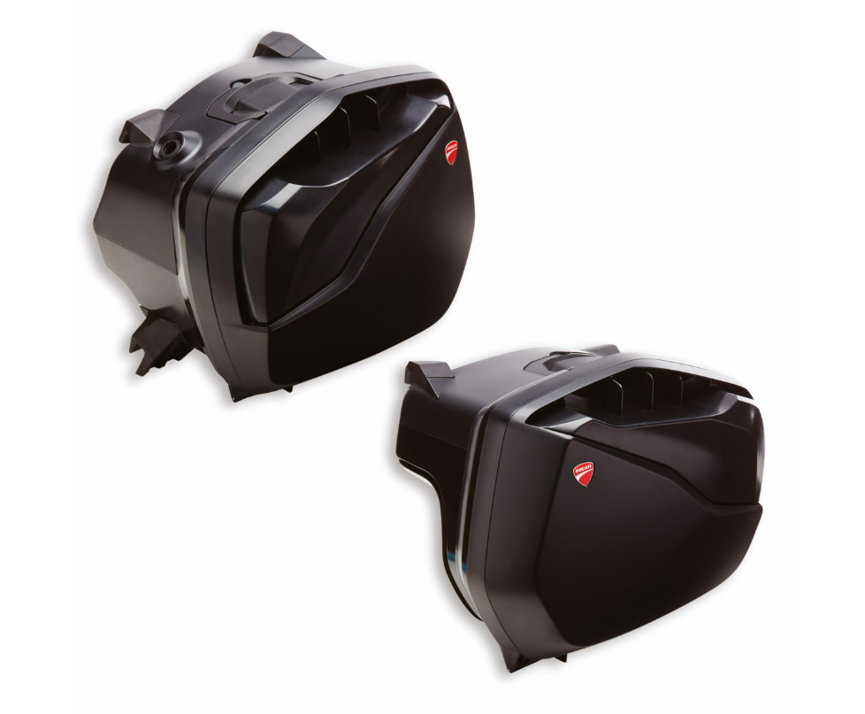 Valises latérales en plastique