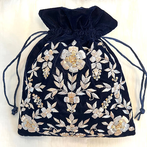 萩原様 インド刺繍 ボックスポーチ ハンドメイド 萩原様 インド刺繍 ボックスポーチ ハンドメイド