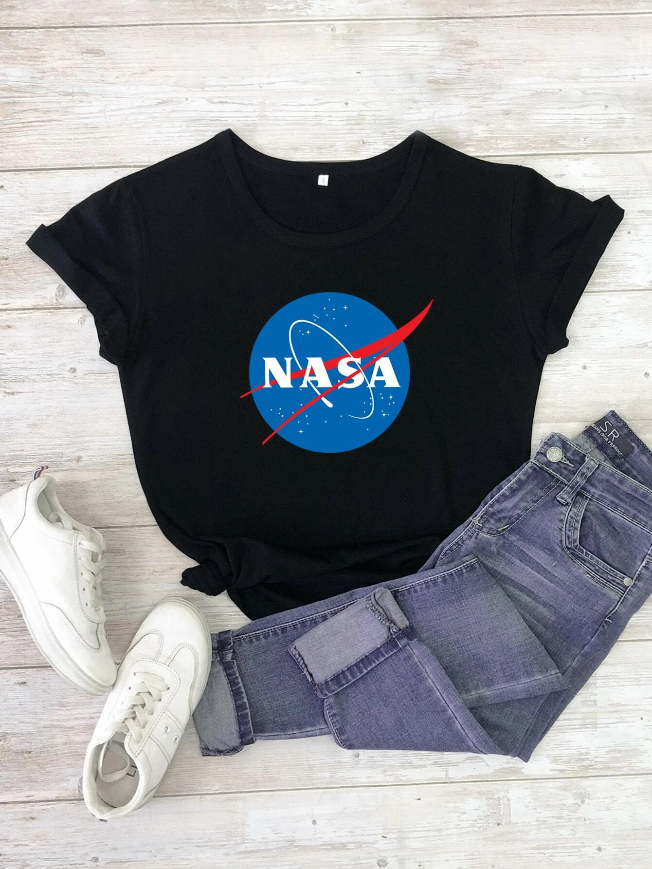 Camiseta con estampado de letra