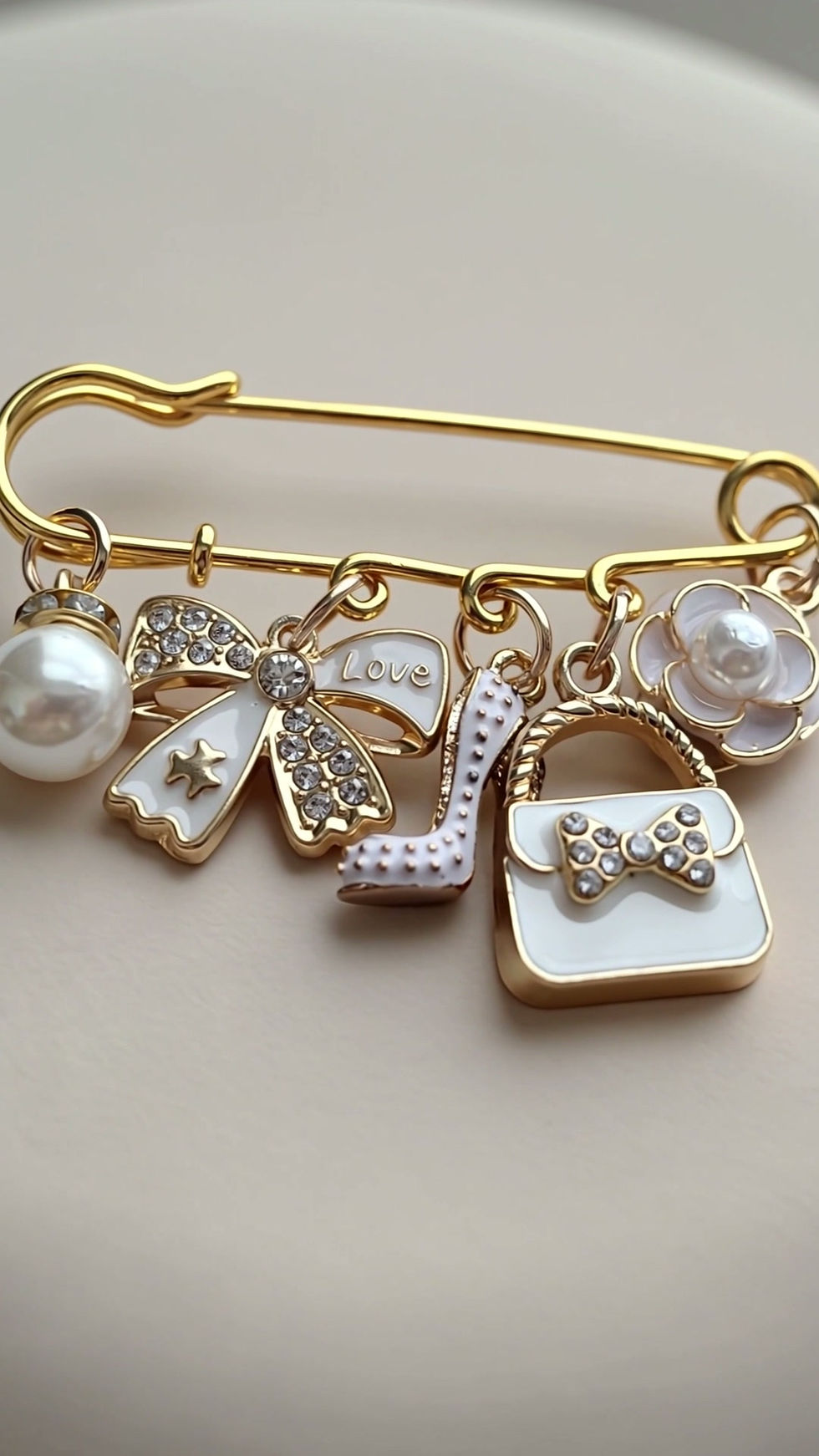 Thumbnail: Luxury Charm Brooch Pin with Pearl & Bow - Video