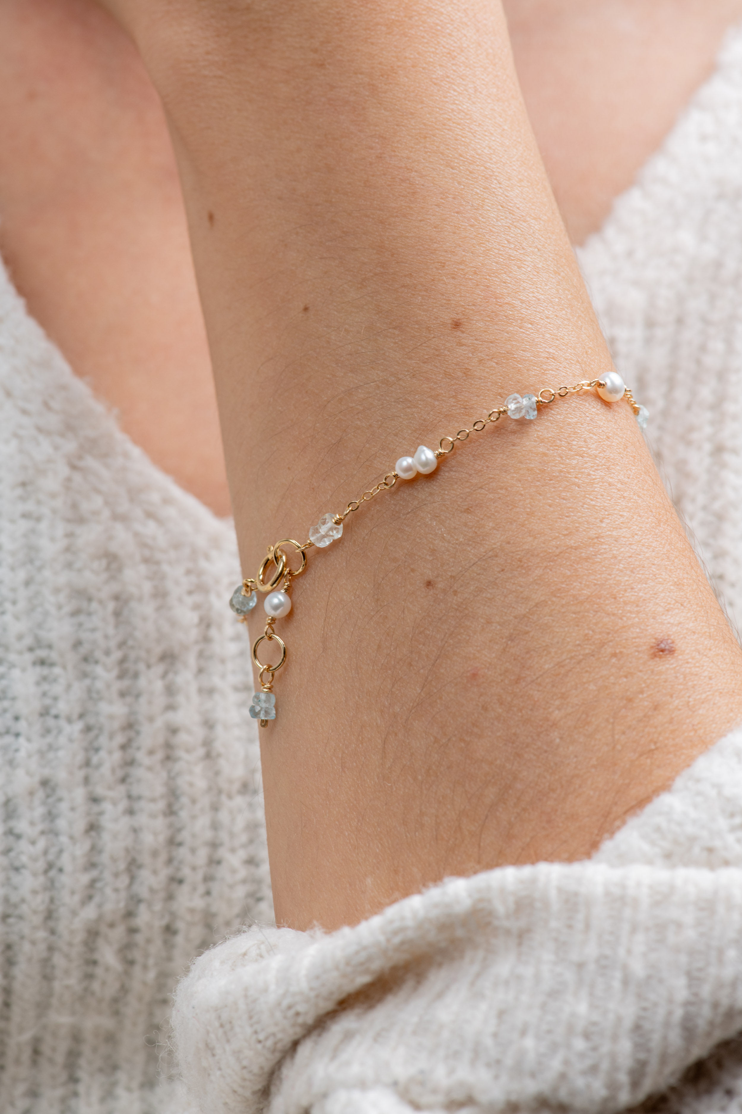 Dainty Aquamarine and Pearl Bracelet