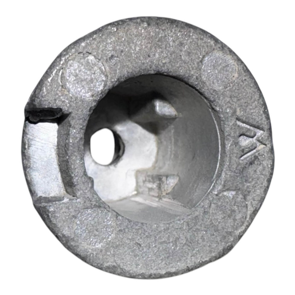 Base del dispositivo de cierre de agua mostrando apertura inferior