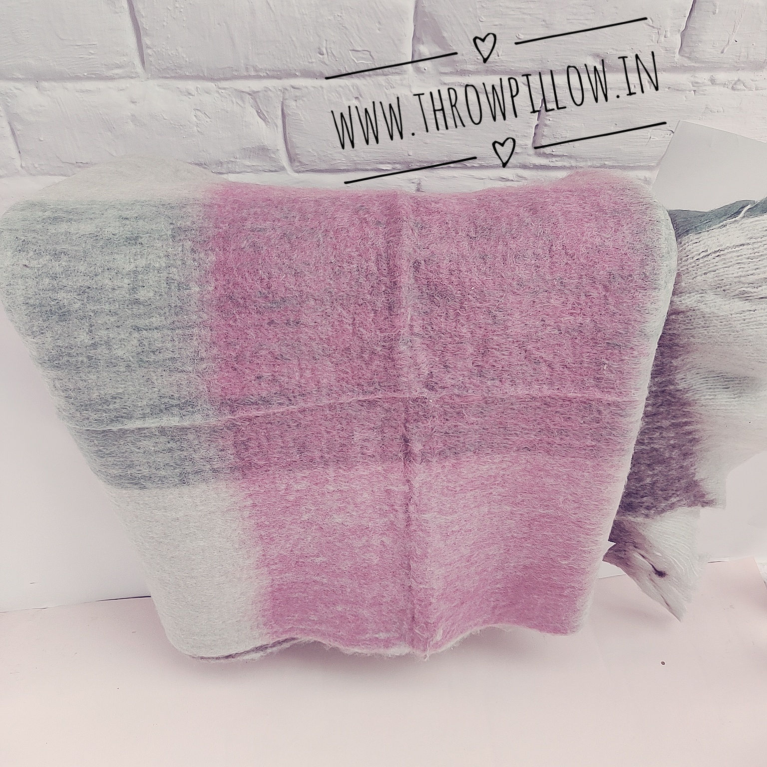 Alpaca Throw Blanket- Pink