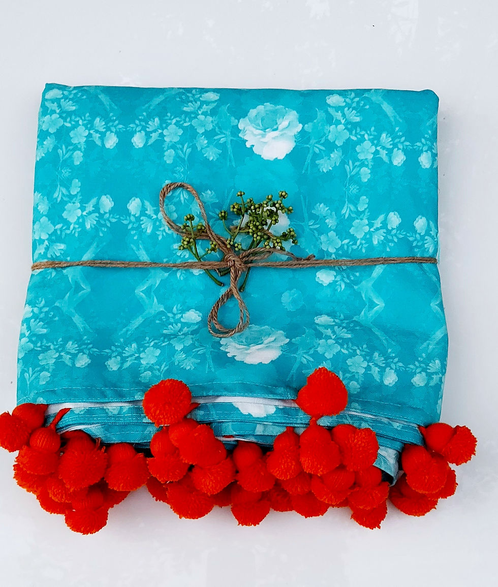 Thumbnail: Red Tassel Table Cloth