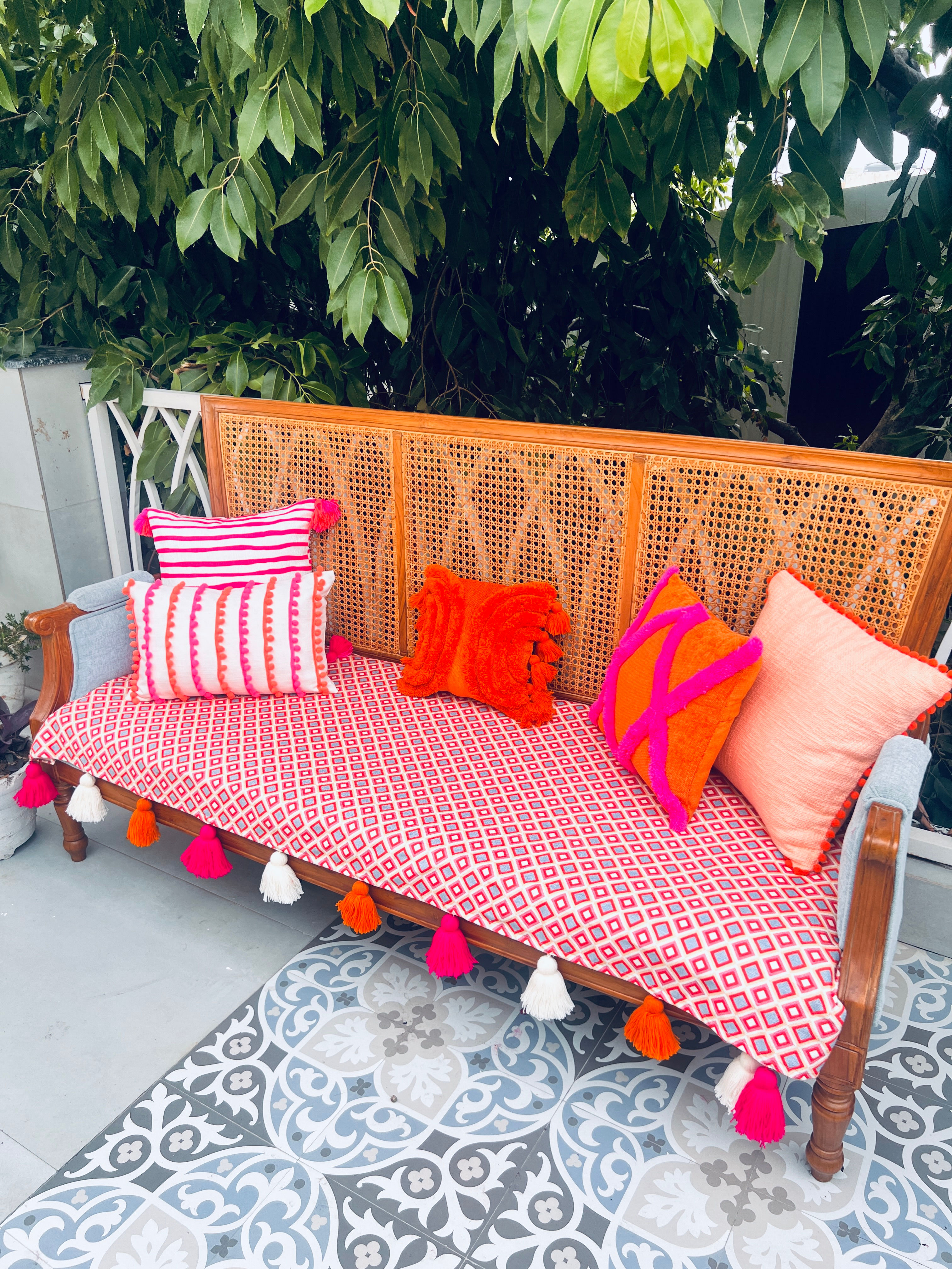 Rosy Radiance Diamond Pattern Sofa Cover With Tassels