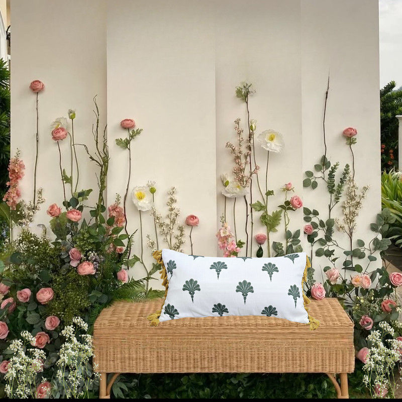 ภาพขนาดย่อ: Palm Print with Yellow Tassels Rectangle Cushion Cover with Filler 12x18 Inches