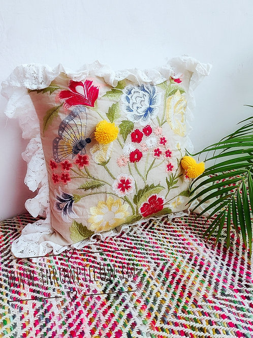Garden Throwpillow with frill & buds