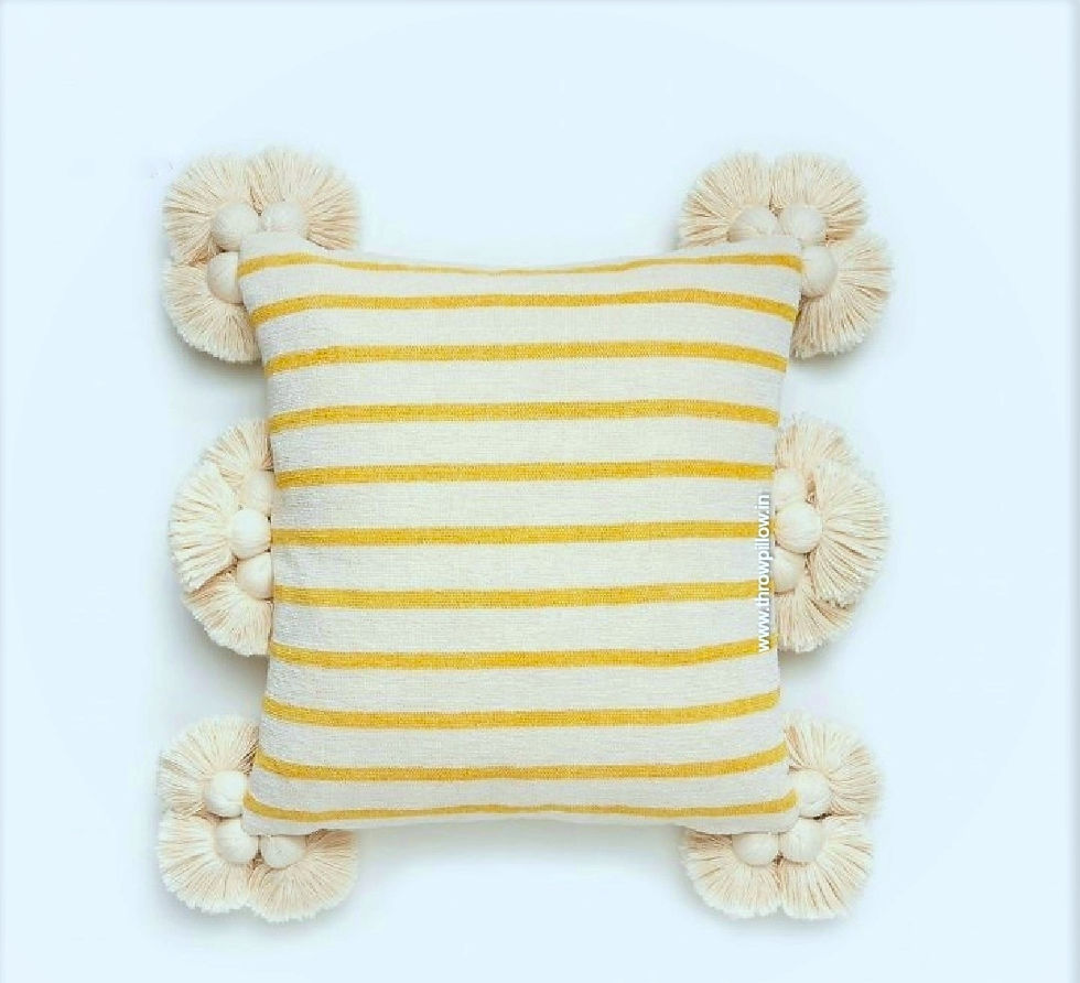 Miniaturbild: Perfect for adding a pop of color and pattern to any room