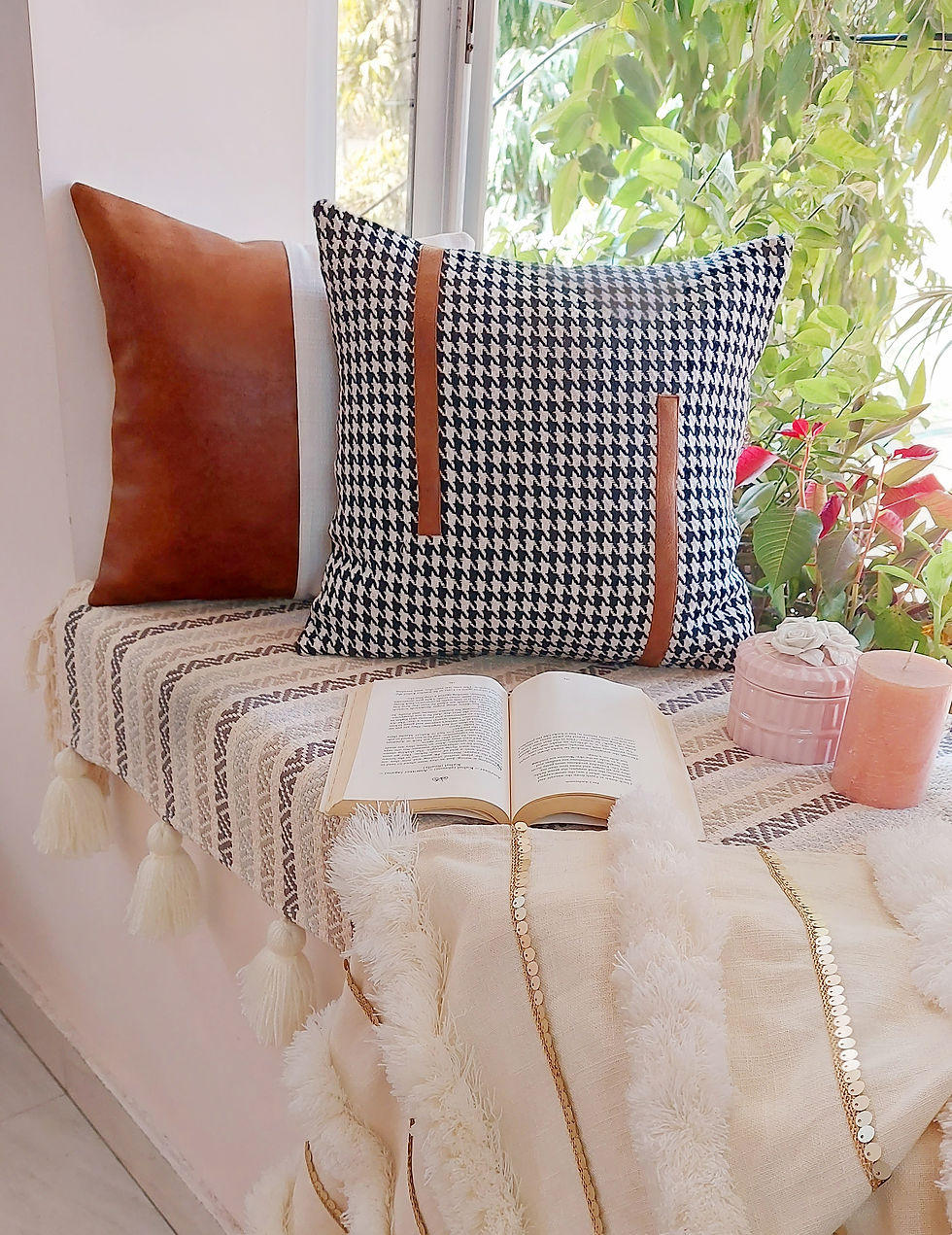 Miniatura: Black & White Cushion Cover