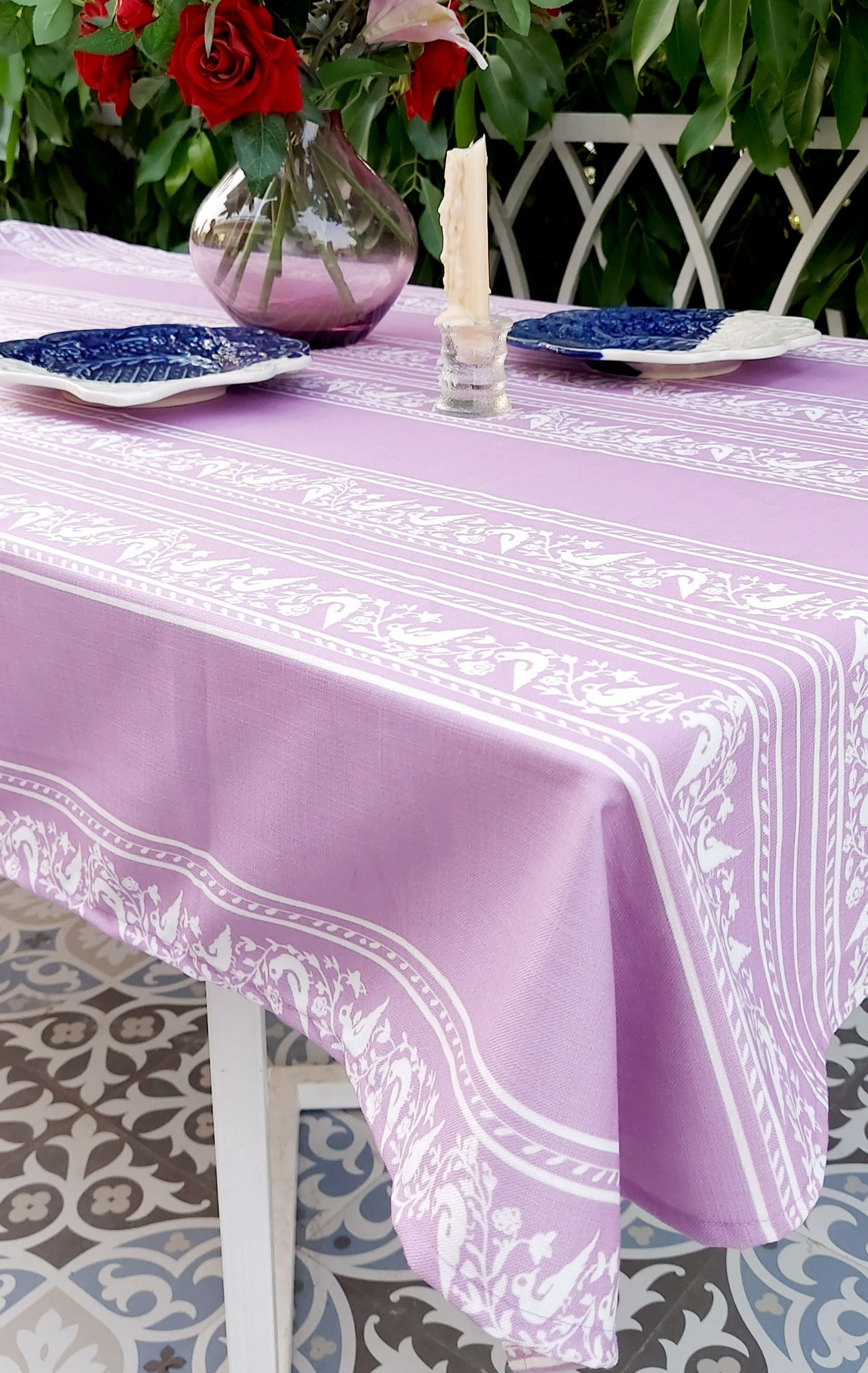 Lilac Dining Decor